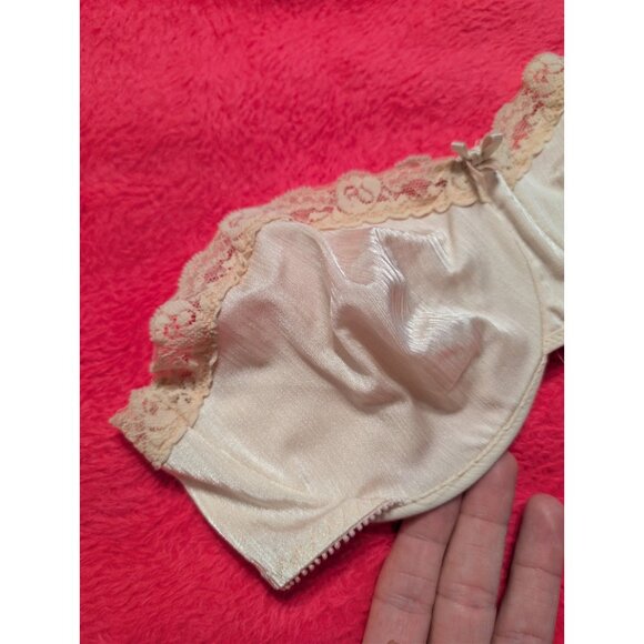 Vintage 80s Warner’s Shine-On 1120 Strapless Underwire Bra Beige Satin Lace 38C - Picture 3 of 7